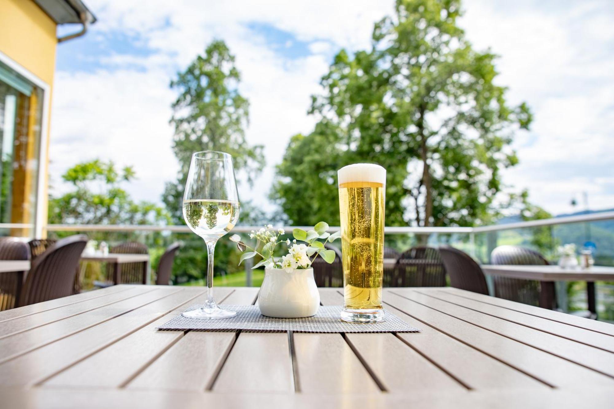 Jufa Hotel Garni Stubenberg Am See Buitenkant foto